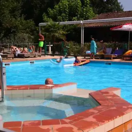 샬레 3 Etoiles - Piscine - Eebbha Devillac