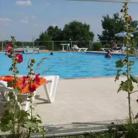 3 Etoiles - Piscine - Eebbha Devillac